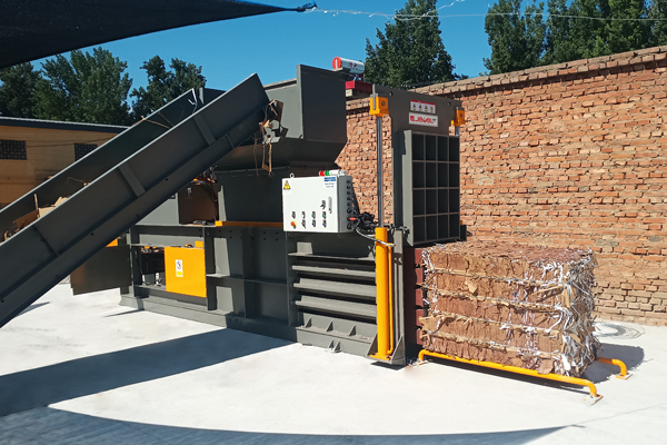 半自动液压打包机