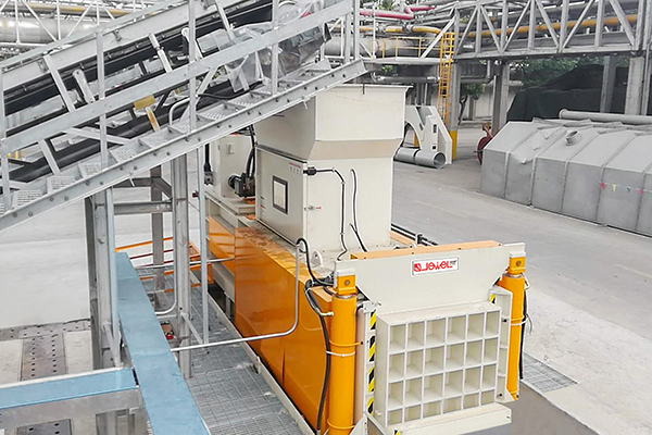 半自动液压打包机